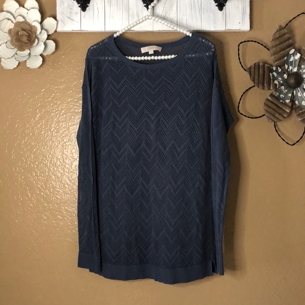 4/25 Medium LOFT Women Knitted long sleeve Shirt